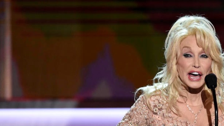 Dolly Parton murió a los 80 años.