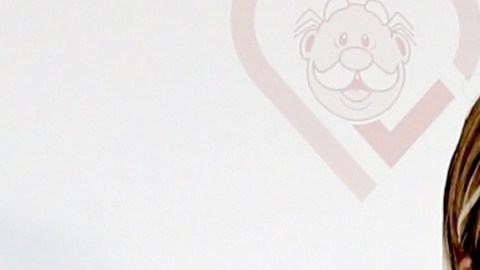 Karol G invita a sus seguidores a desconectarse de las redes sociales.