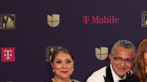 Los Ángeles rinde homenaje a Los Ángeles Azules nombrando una intersección en su honor.