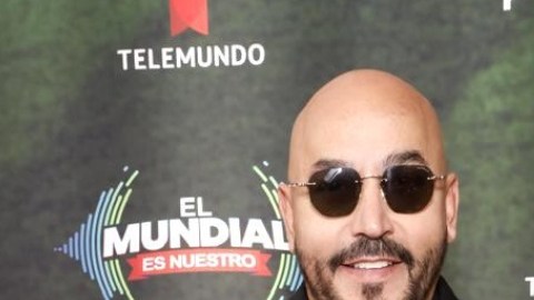 Lupillo Rivera y Caramelo reviven su intensa rivalidad en 'Top Chef VIP 4'.