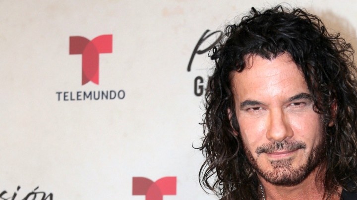 Expareja de Mario Cimarro huyó de él por presunta violencia doméstica.