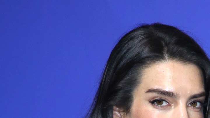 12406-jbalvinyvalentinaferrerpremiosbillboard2024mia03