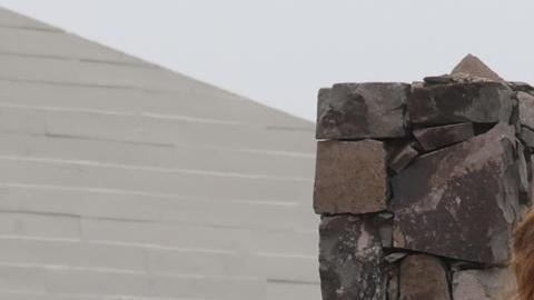 olicías custodian la zona donde se cometió un homicidio múltiple este miércoles, en el municipio Atizapan de Zaragoza (México). Autoridades mexicanas detuvieron a dos hombres señalados como presuntos responsables del homicidio múltiple de Jonathan Meléndez, integrante de la banda de indie rock Camilo Séptimo, de su esposa embarazada, de su hija de tres años y de la trabajadora del hogar, cuyos cuerpos fueron hallados al interior de su residencia en el municipio de Atizapán de Zaragoza. EFE/ Madla Hartz.