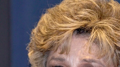 ¿Angélica María y El Divo salieron? Así reaccionó la actriz al rumor de romance.