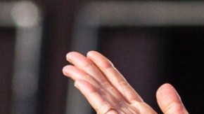 La Policía británica revisará su propio manejo tras admitir que guardó denuncias contra Thomas Markle desde 2019.