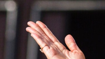 La Policía británica revisará su propio manejo tras admitir que guardó denuncias contra Thomas Markle desde 2019.