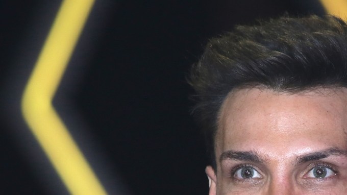 Nicola Porcella muestra los resultados de su operación, pero recibe burlas en redes.